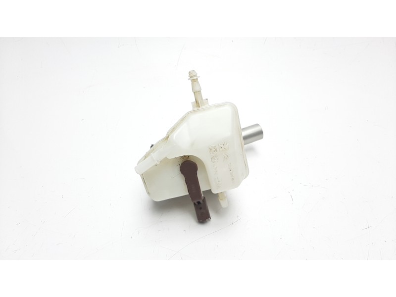 Recambio de bomba freno para citroen c4 picasso shine referencia OEM IAM 1610017880  