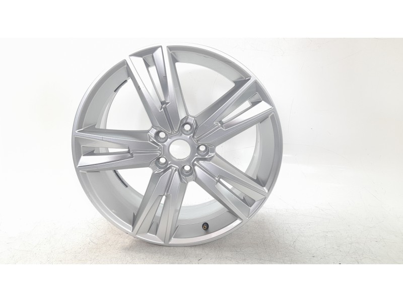 Recambio de llanta para seat ateca (khp) fr referencia OEM IAM 575601025G  