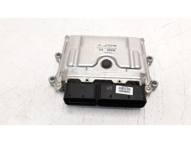 Recambio de centralita motor uce para kia stonic (ybcuv) 1.0 tgdi cat referencia OEM IAM 3912804047  
