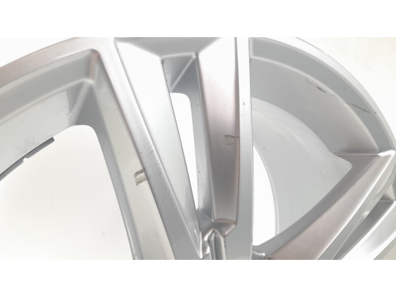 Recambio de llanta para seat ateca (khp) fr referencia OEM IAM 575601025G  