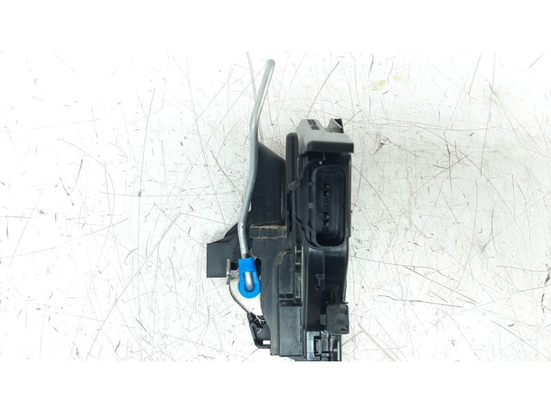 Recambio de cerradura puerta delantera derecha para kia stonic (ybcuv) 1.0 tgdi cat referencia OEM IAM 81320H8050  