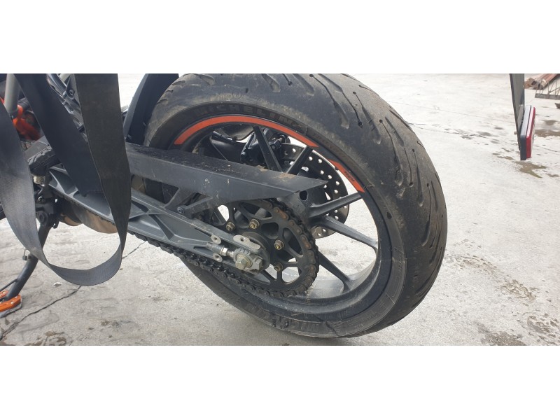 Recambio de llanta para ktm 125 duke referencia OEM IAM 93010001044EB  