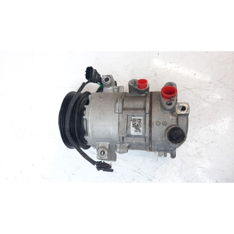Recambio de compresor aire acondicionado para kia stonic (ybcuv) 1.0 tgdi cat referencia OEM IAM 97701H8400 1E39E17100 8D061-017