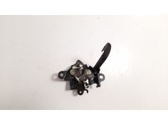 Recambio de cerradura capo para toyota yaris hsd active referencia OEM IAM    2