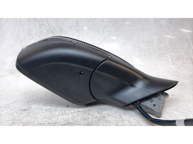 Recambio de retrovisor derecho para skoda enyaq iv coupé (5ac) 80 sportline referencia OEM IAM 5LB857508J  
