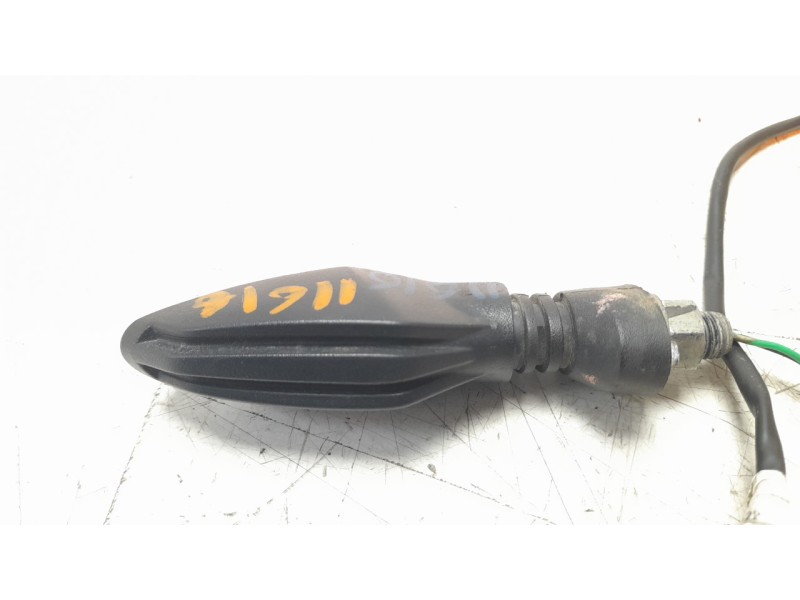 Recambio de piloto trasero derecho para ktm 125 duke referencia OEM IAM JY401024  