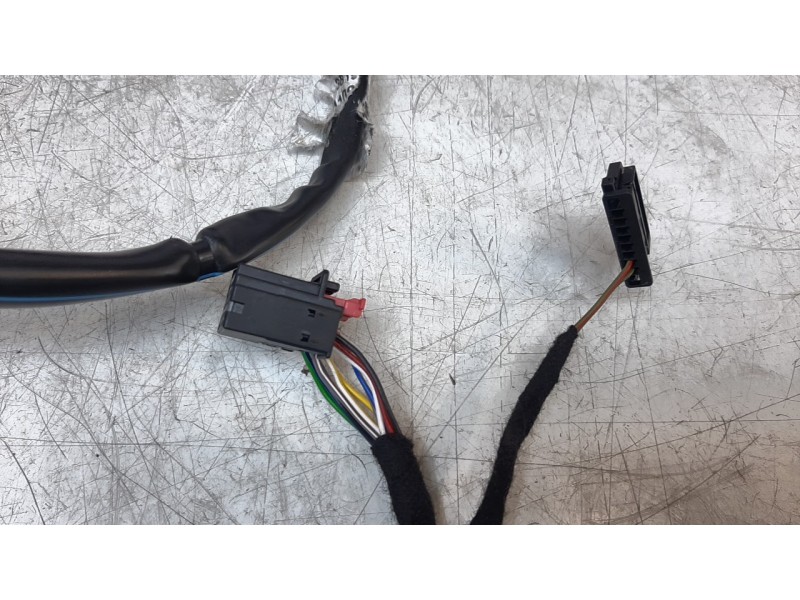 Recambio de retrovisor derecho para skoda enyaq iv coupé (5ac) 80 sportline referencia OEM IAM 5LB857508J  