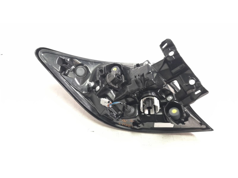 Recambio de piloto trasero derecho para toyota corolla (e21) hybrid style referencia OEM IAM 8155102C80  