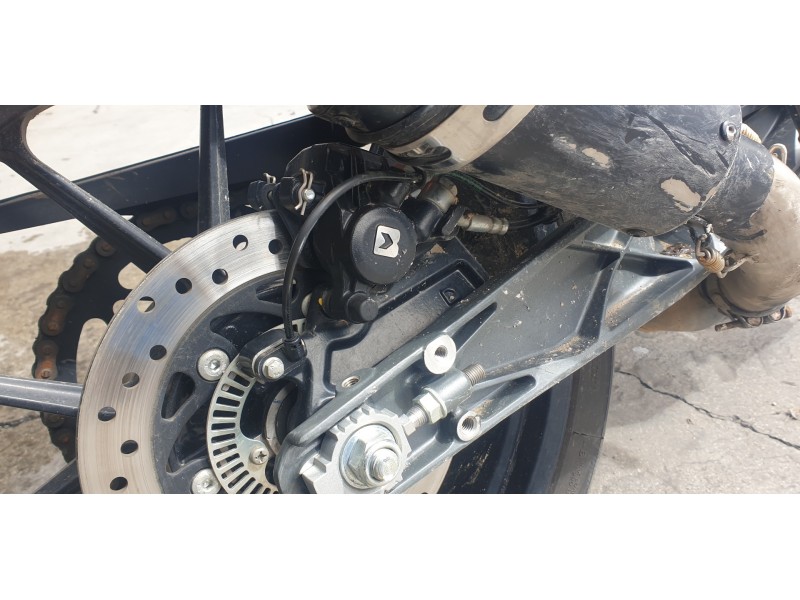 Recambio de pinza de freno trasera derecha para ktm 125 duke referencia OEM IAM 94513080000  