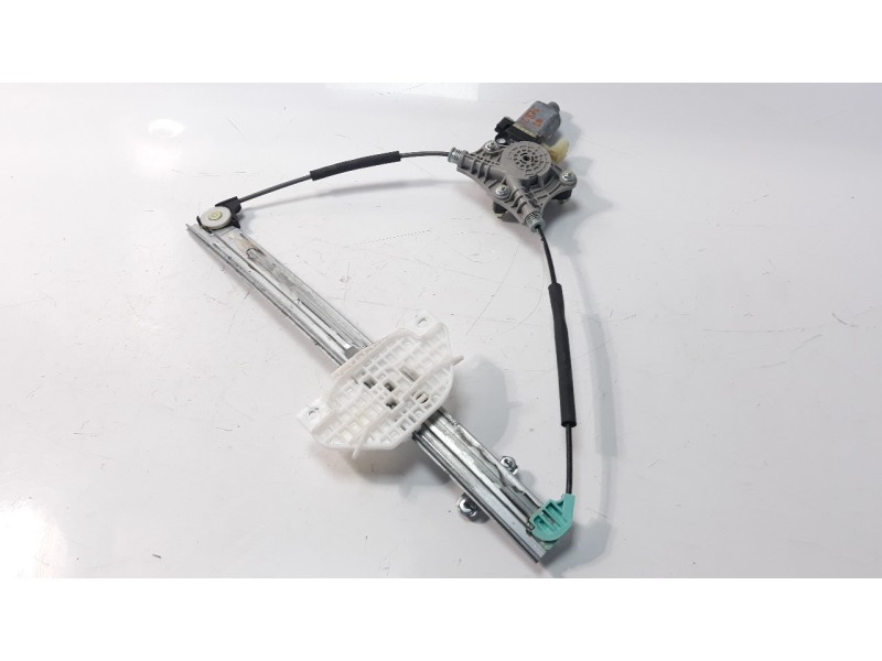 Recambio de elevalunas delantero derecho para kia stonic (ybcuv) 1.0 tgdi cat referencia OEM IAM 82402H8100  