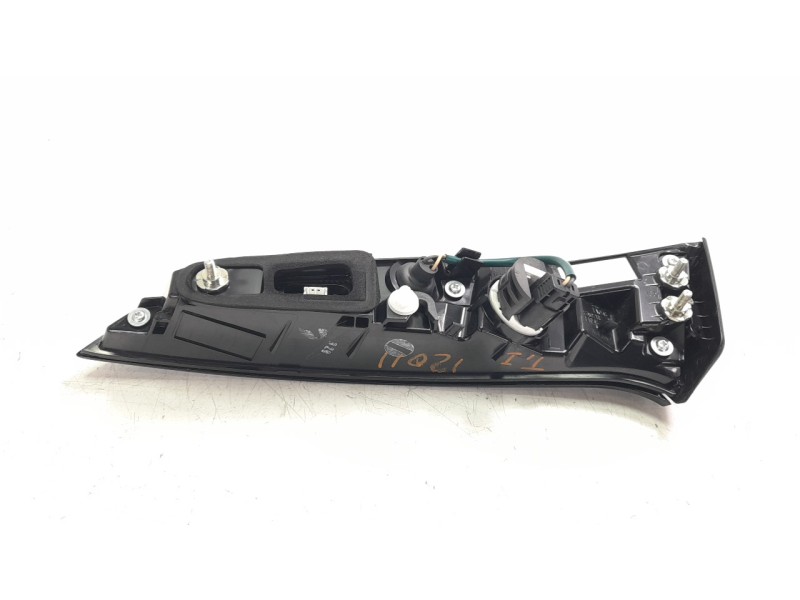 Recambio de piloto trasero izquierdo interior para toyota corolla (e21) hybrid style referencia OEM IAM 8159102770  
