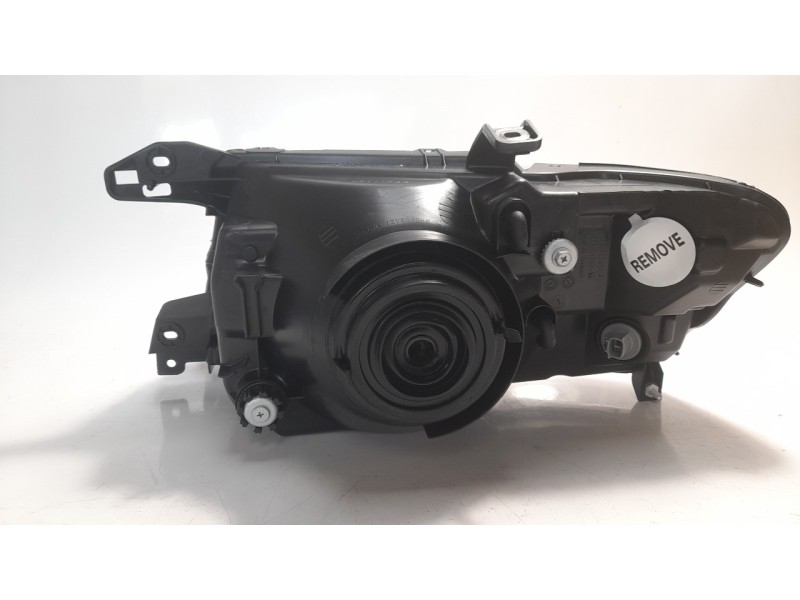Recambio de faro derecho para mitsubishi montero (v60/v70) referencia OEM IAM MN133752 108702717 MB1604803