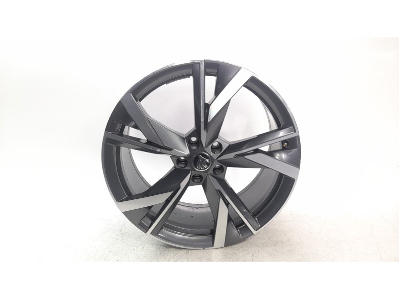 Recambio de llanta para skoda enyaq iv coupé (5ac) 80 sportline referencia OEM IAM 5LA601025BK  