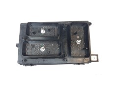 CAJA RELES / FUSIBLES 74338100 