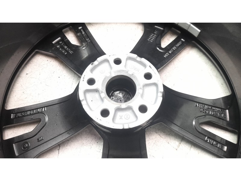 Recambio de llanta para skoda enyaq iv coupé (5ac) 80 sportline referencia OEM IAM 5LA601025BK  