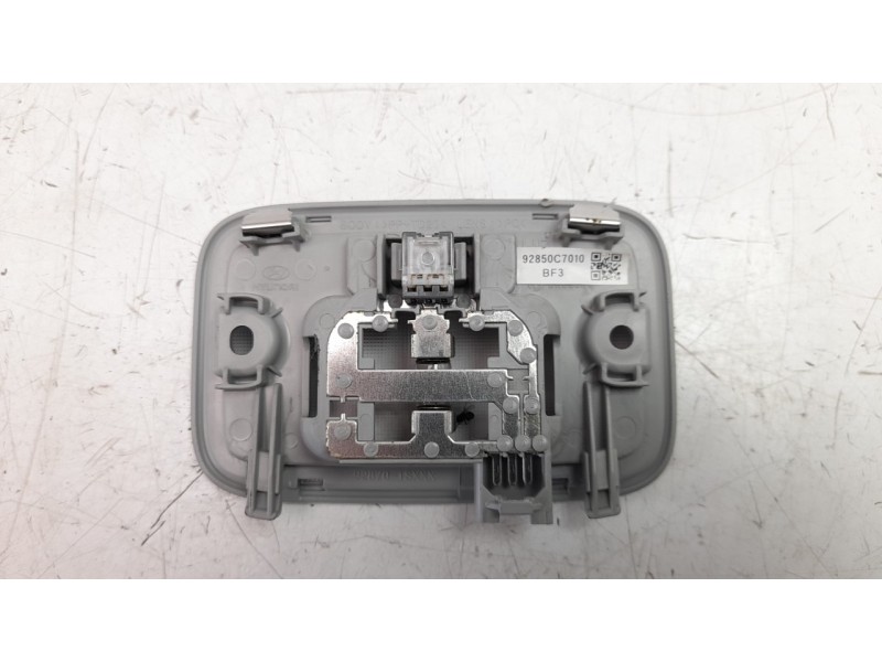 Recambio de luz interior para kia stonic (ybcuv) 1.0 tgdi cat referencia OEM IAM 92850C7010  