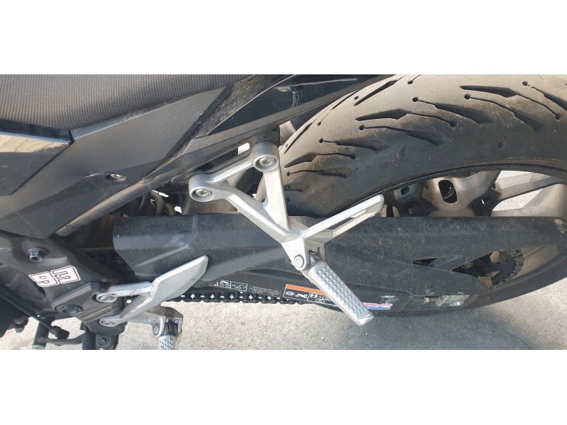 Recambio de estribo para honda cb 500f referencia OEM IAM 50725MJWJ00  