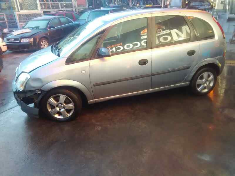 opel meriva del año 2004