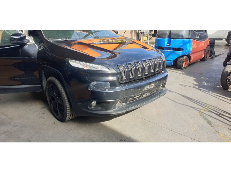 Recambio de morro completo para jeep cherokee limited 4wd referencia OEM IAM 68232275AC  