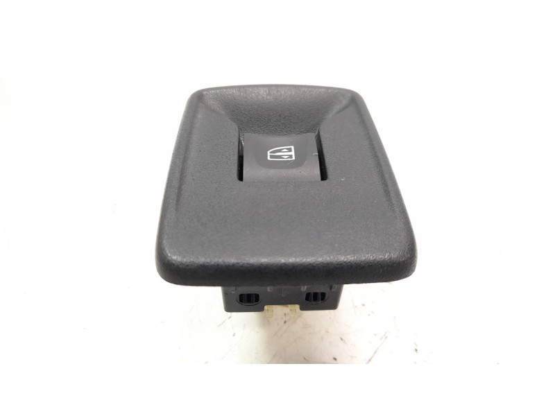 Recambio de mando elevalunas delantero derecho para dacia sandero 0.9 tce cat referencia OEM IAM 254217475R  