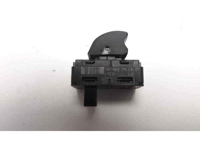 Recambio de mando elevalunas trasero izquierdo para bmw serie 1 berlina (e81/e87) 120d referencia OEM IAM 6935534  