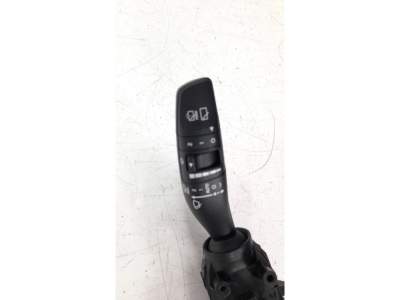 Recambio de mando multifuncion para kia stonic (ybcuv) 1.0 tgdi cat referencia OEM IAM 93403H8960  