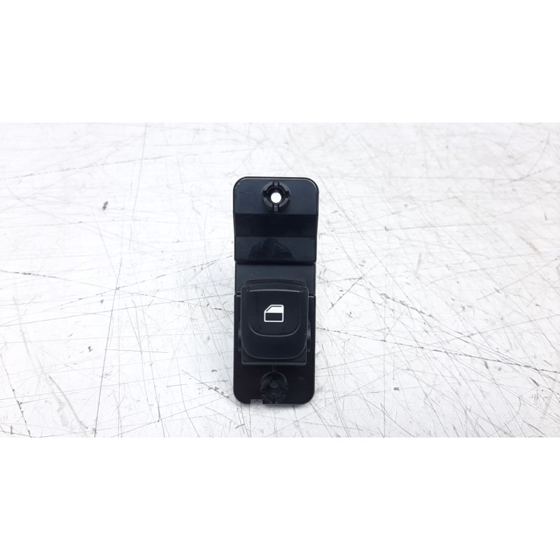 Recambio de mando elevalunas trasero derecho para kia stonic (ybcuv) 1.0 tgdi cat referencia OEM IAM 4D65251000  