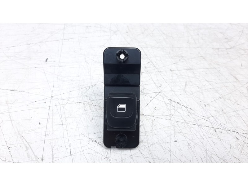 Recambio de mando elevalunas trasero derecho para kia stonic (ybcuv) 1.0 tgdi cat referencia OEM IAM 4D65251000  