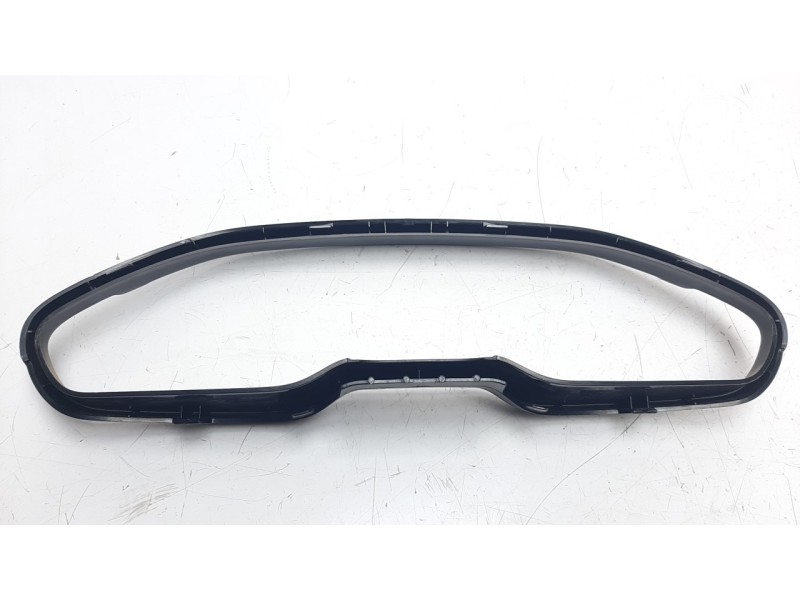 Recambio de moldura para peugeot 208 1.2 12v e-thp referencia OEM IAM 9673859177  
