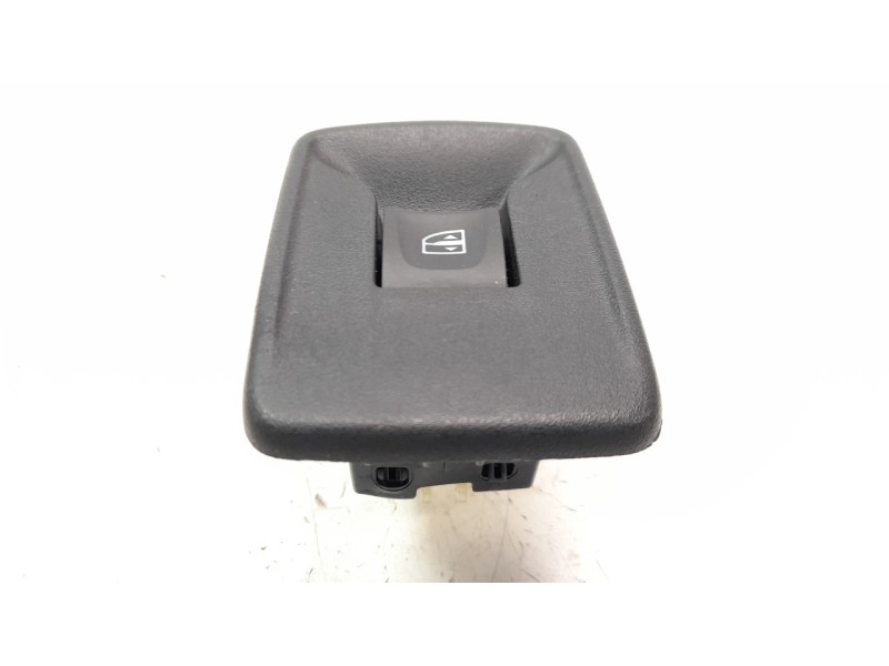 Recambio de mando elevalunas trasero izquierdo para dacia sandero 0.9 tce cat referencia OEM IAM 254214937R  