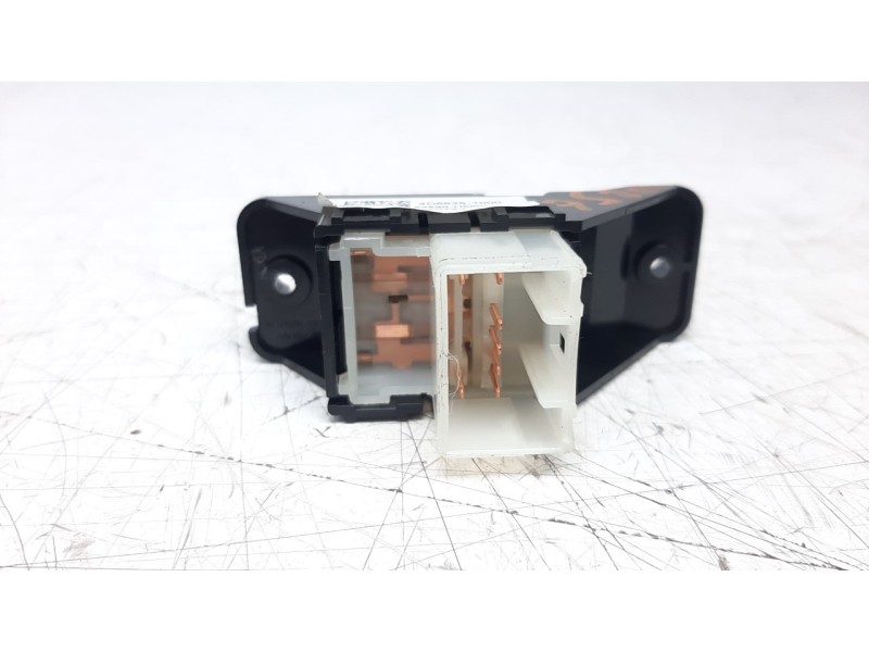 Recambio de mando elevalunas trasero derecho para kia stonic (ybcuv) 1.0 tgdi cat referencia OEM IAM 4D65251000  