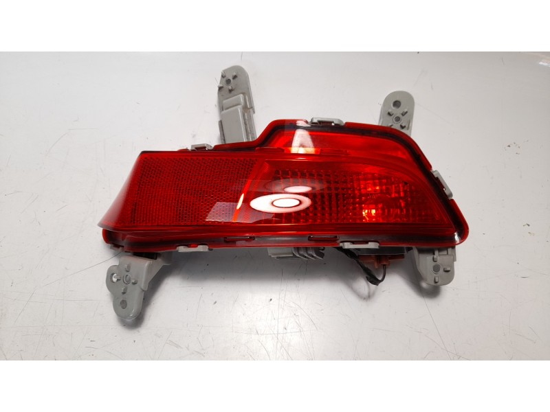 Recambio de faro antiniebla trasero derecho para hyundai i30 (pd) 1.0 tgdi cat referencia OEM IAM 92406G3100  