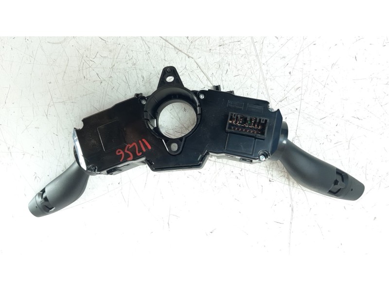 Recambio de mando multifuncion para kia stonic (ybcuv) 1.0 tgdi cat referencia OEM IAM 93404D4962  