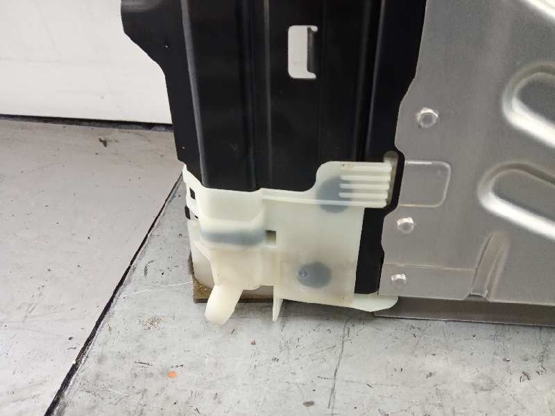 Recambio de techo electrico para bmw serie 1 berlina (e81/e87) 120d referencia OEM IAM 7121009  