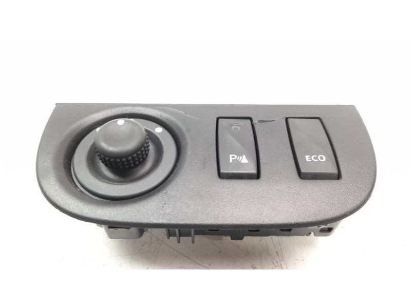 Recambio de mando retrovisor para dacia sandero 0.9 tce cat referencia OEM IAM 684937116R  