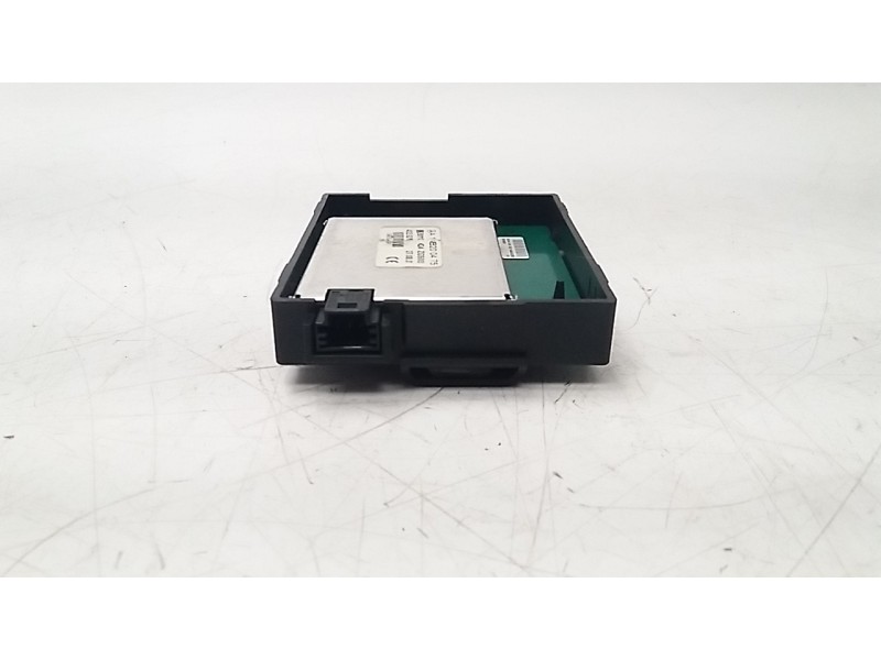 Recambio de antena para mercedes-benz clase b (w245) 2.0 cdi cat referencia OEM IAM A1698200475  
