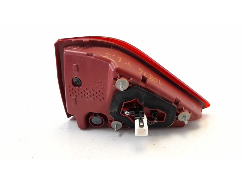 Recambio de piloto trasero izquierdo interior para kia stonic (ybcuv) 1.0 tgdi cat referencia OEM IAM 92403H8500  