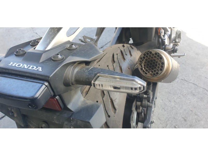 Recambio de piloto trasero derecho para honda cb 500f referencia OEM IAM 33600MKPD01  