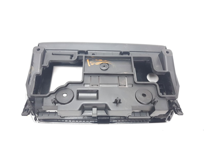 Recambio de moldura para peugeot 208 1.2 12v e-thp referencia OEM IAM 9672846077  