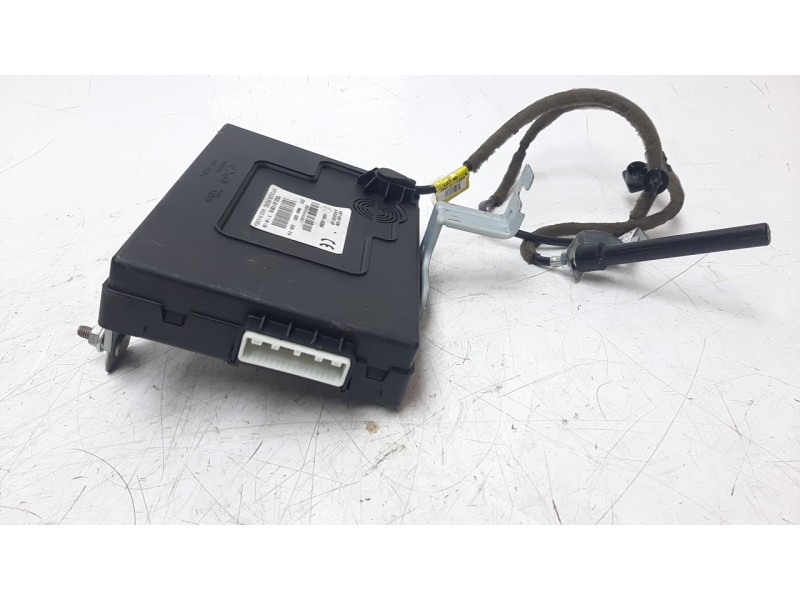 Recambio de modulo electronico para hyundai i20 1.2 16v cat referencia OEM IAM 95400C8021  
