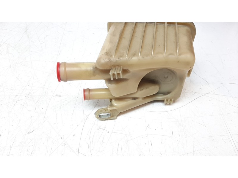 Recambio de deposito servo para lexus nx 2.5 16v cat (híbrido) referencia OEM IAM 7L6422371E  