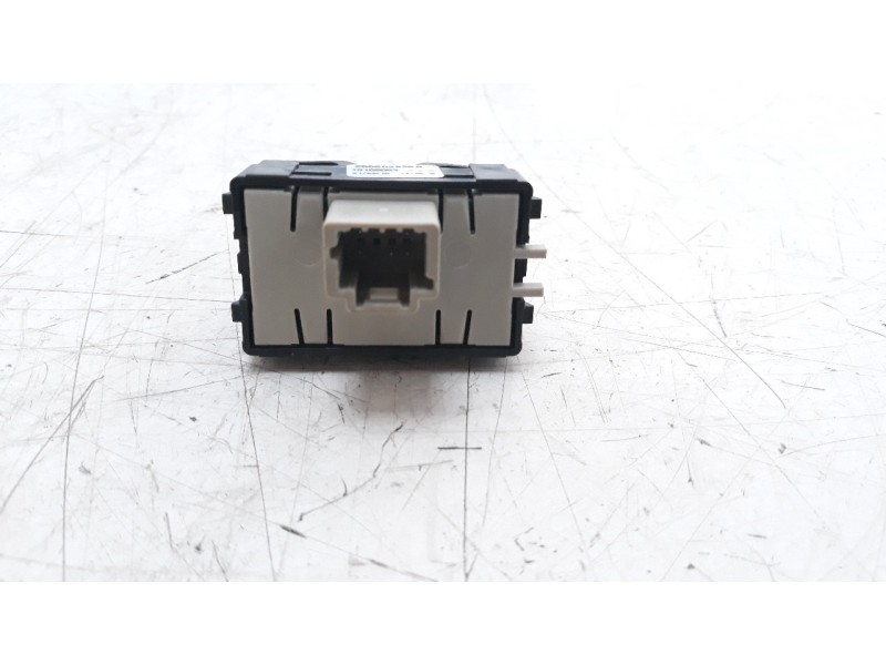 Recambio de interruptor para renault captur 0.9 energy referencia OEM IAM 255502625R  