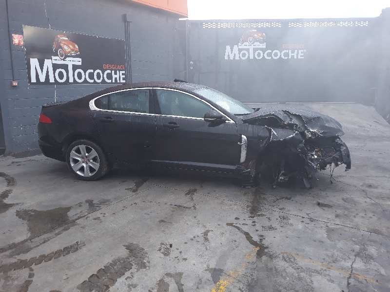 jaguar xf del año 2010