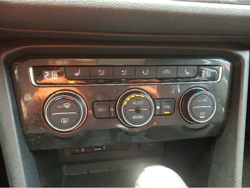 Recambio de mando climatizador para volkswagen tiguan 2.0 tdi referencia OEM IAM 5NA907044G  