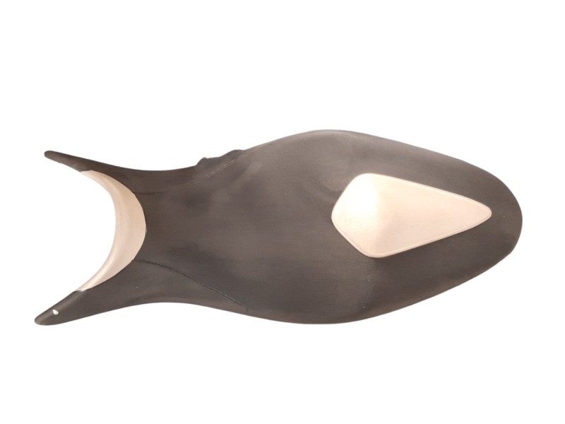 Recambio de asiento para suzuki gladius 650 referencia OEM IAM 4510044H31GZJ  