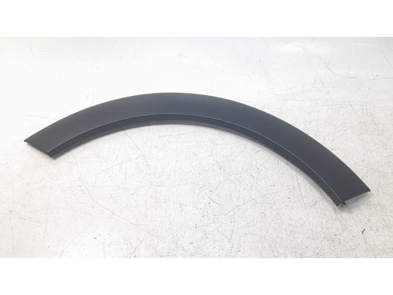 Recambio de aletin trasero izquierdo para citroen c3 feel referencia OEM IAM 9812088880  