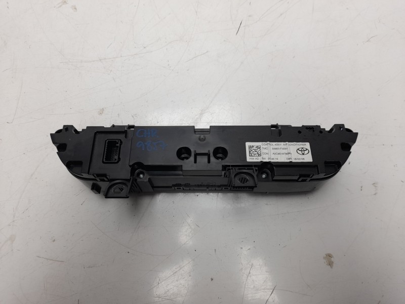 Recambio de mando climatizador para toyota c-hr hybrid advance referencia OEM IAM 5590F4031  