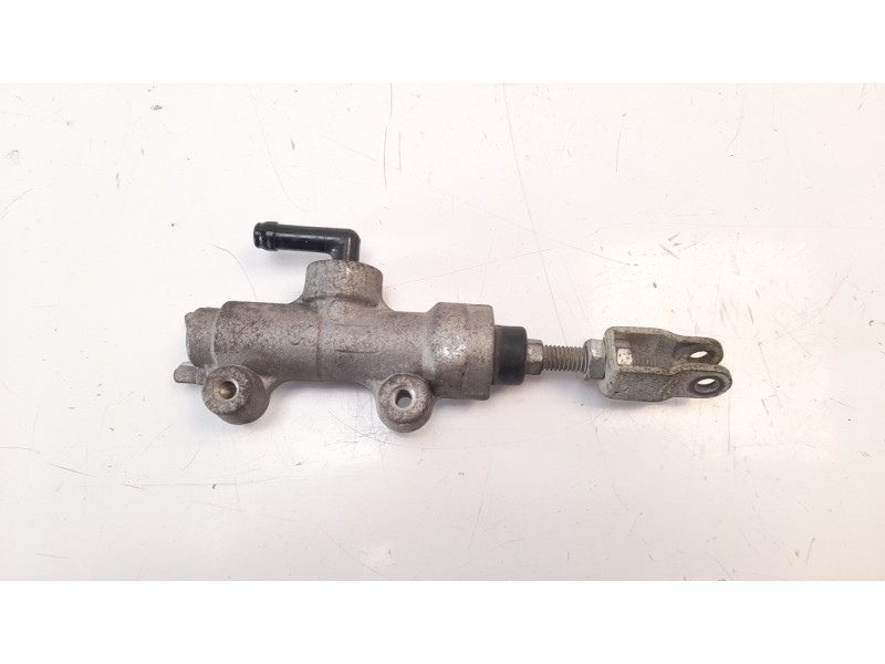 Recambio de bomba freno para suzuki gladius 650 referencia OEM IAM 6960044H00000  