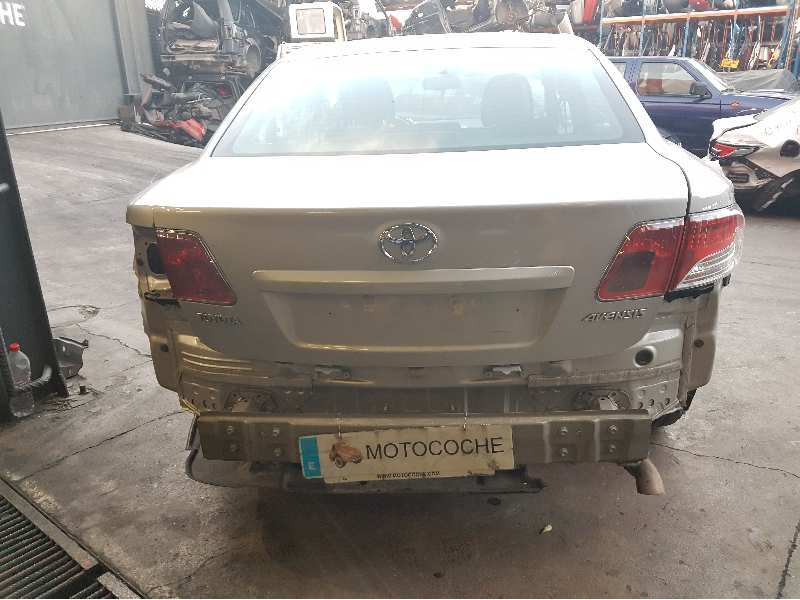 toyota avensis (t27) del año 2011