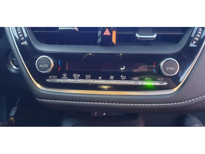 Recambio de mando climatizador para toyota corolla (e21) hybrid style referencia OEM IAM 5590002E10  